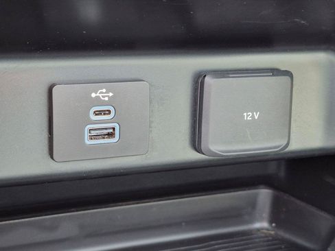 Used 2025 Ford F250 XL AWD/4WD image 29