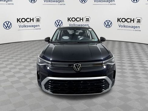 New 2026 Volkswagen Taos SEL image 3