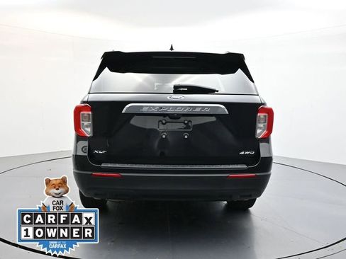 Used 2022 Ford Explorer XLT image 7