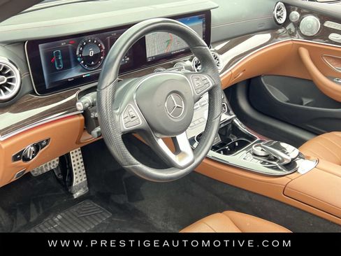 Used 2018 Mercedes-Benz E 400 4MATIC Cabriolet image 21