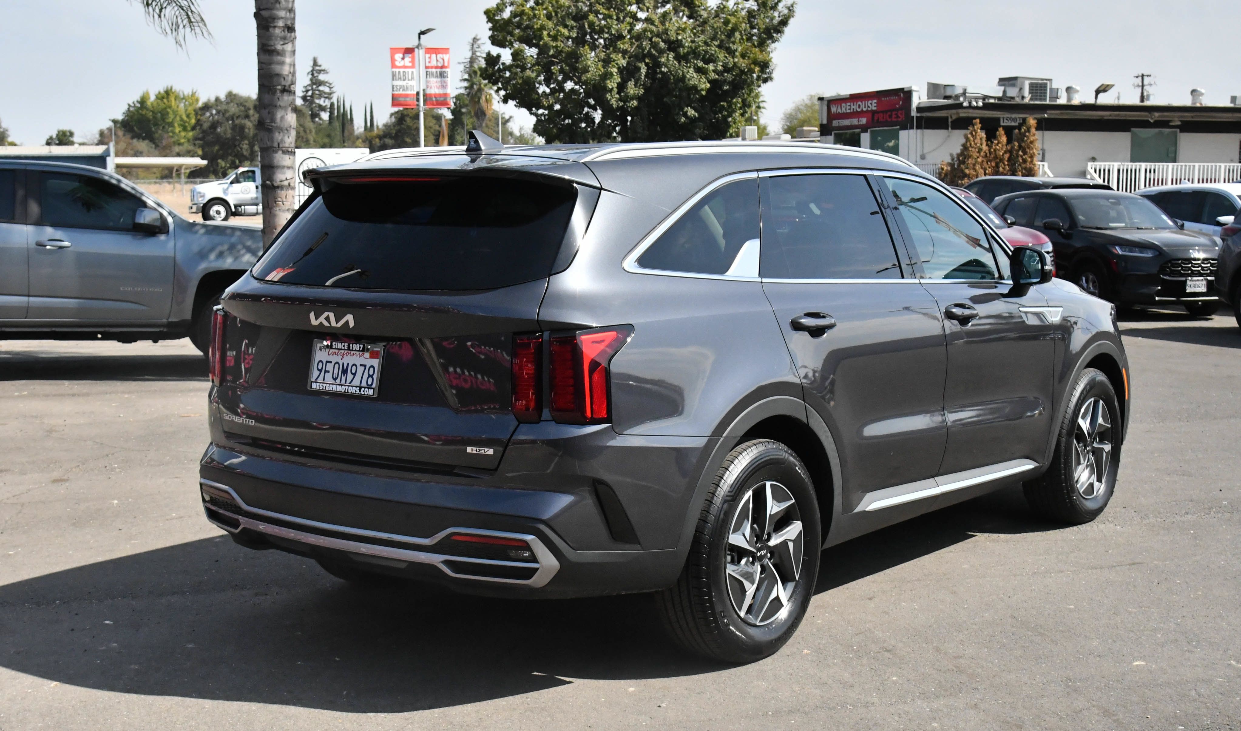 Used 2023 Kia Sorento EX FWD image 8