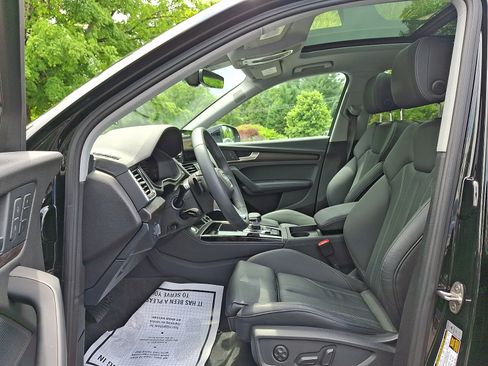 Used 2024 Audi Q5 2.0T Premium Plus w/ Premium Plus Package AWD/4WD image 13