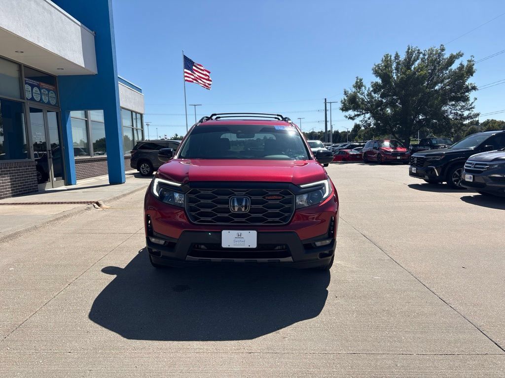 Certified 2023 Honda Passport TrailSport image 2