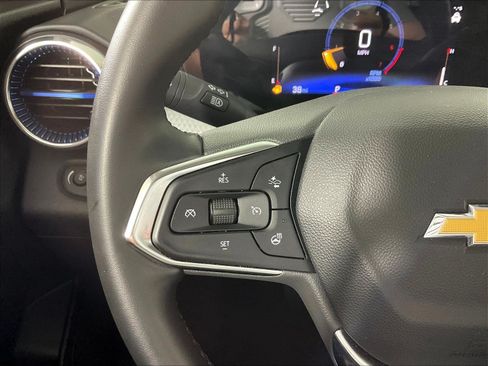 Used 2024 Chevrolet Trax LT w/ Driver Confidence Package FWD image 12