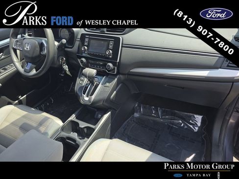 Used 2017 Honda CR-V LX image 9