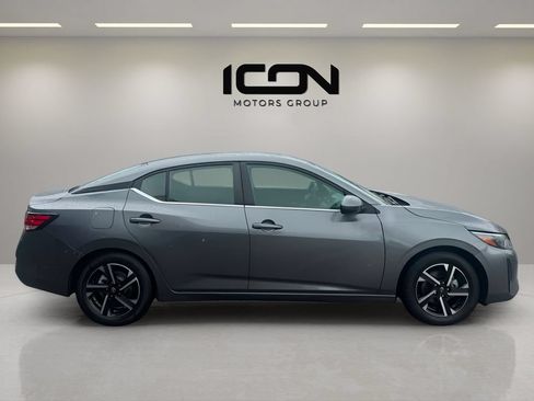 Used 2024 Nissan Sentra SV FWD image 6