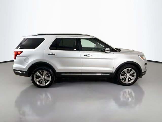 Used 2018 Ford Explorer Limited AWD/4WD image 8