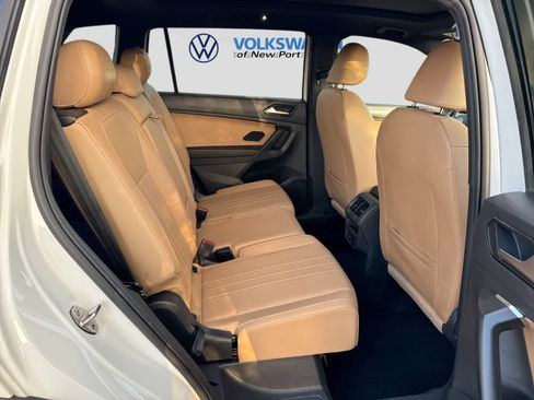 Used 2023 Volkswagen Tiguan SE R-Line FWD image 35