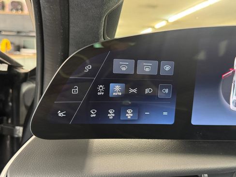 Used 2023 Lucid Air Touring AWD/4WD image 22
