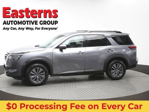 Used 2022 Nissan Pathfinder SV AWD/4WD image 61