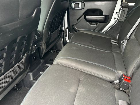 Used 2021 Jeep Wrangler Unlimited Rubicon 4xe image 12