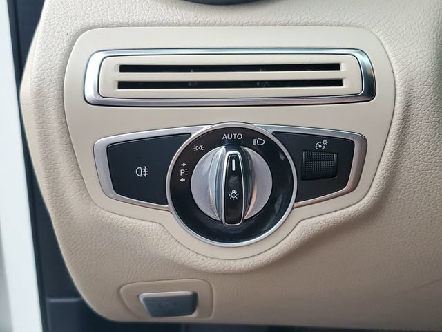 Used 2016 Mercedes-Benz C 300 4MATIC Sedan image 29