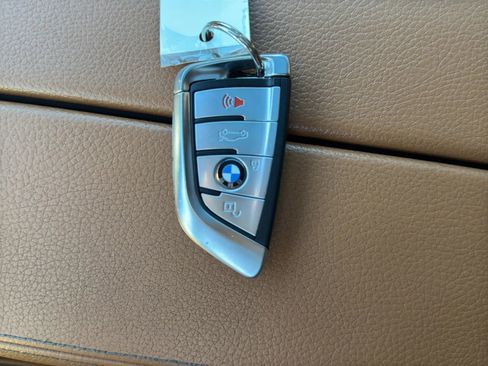 Used 2018 BMW 530e xDrive w/ M Sport Package 2 image 24