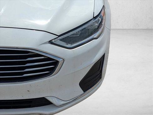 Used 2020 Ford Fusion SEL FWD image 9