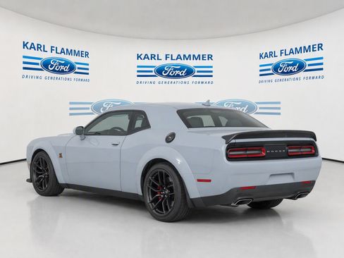 Used 2020 Dodge Challenger R/T Scat Pack RWD image 5
