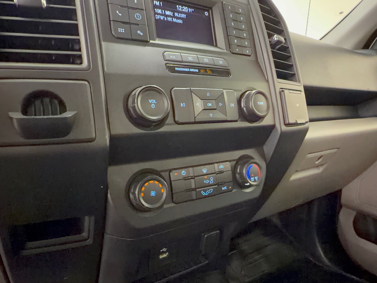 Used 2020 Ford F150 XL w/ Equipment Group 101A Mid RWD image 22