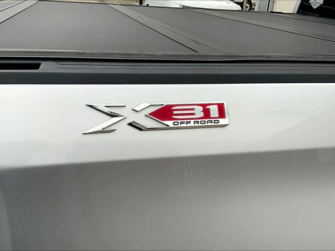 Used 2020 GMC Sierra 1500 Elevation w/ Elevation Value Package image 8