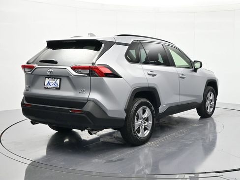 Used 2025 Toyota RAV4 LE AWD/4WD image 5