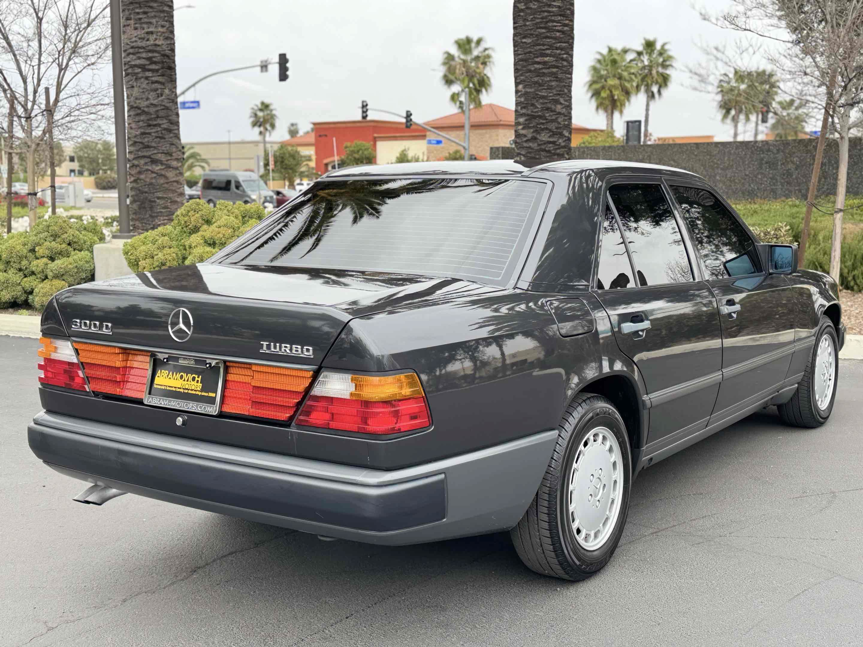 Used 1987 Mercedes-Benz 300 D Turbo image 24