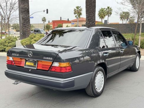 Used 1987 Mercedes-Benz 300 D Turbo image 24