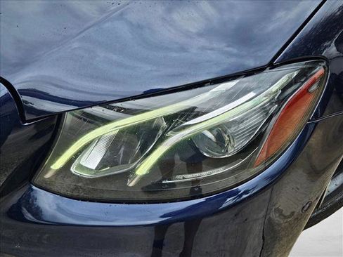 Used 2018 Mercedes-Benz E 300 image 3