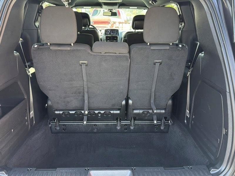 Used 2020 Dodge Grand Caravan SE FWD image 10