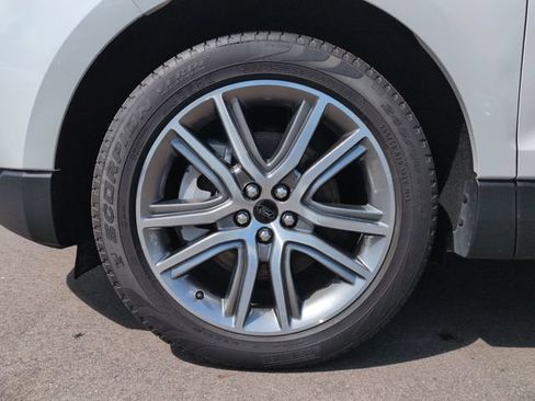 Certified 2024 Ford Edge Titanium w/ Equipment Group 301A AWD/4WD image 10