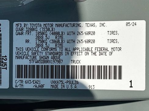 Used 2024 Toyota Tundra Limited w/ TRD Off-Road Package AWD/4WD image 33