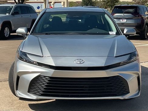 Used 2025 Toyota Camry LE FWD image 2
