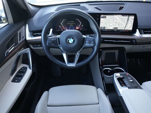 Used 2023 BMW X1 xDrive28i w/ Premium Package image 13