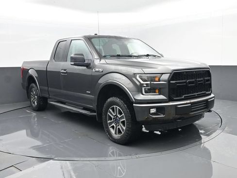 Used 2015 Ford F150 XLT w/ Equipment Group 302A Luxury AWD/4WD image 3