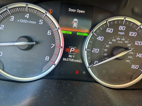 Used 2020 Acura MDX SH-AWD w/ Technology Package image 6