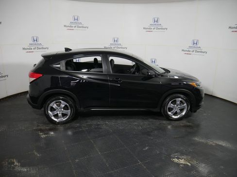 Certified 2019 Honda HR-V LX image 3