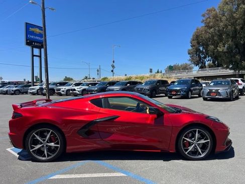 Used 2021 Chevrolet Corvette Stingray Premium Cpe w/ Z51 Performance Package RWD image 5