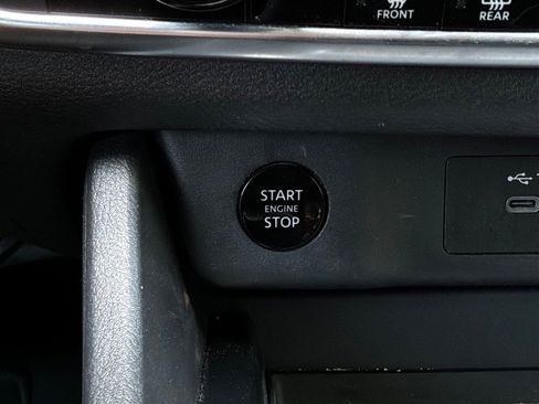 Used 2025 Nissan Rogue SV FWD image 26