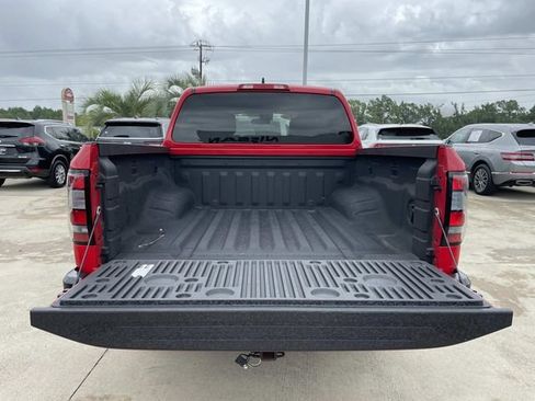 Used 2024 Nissan Frontier S w/ Technology Package AWD/4WD image 7