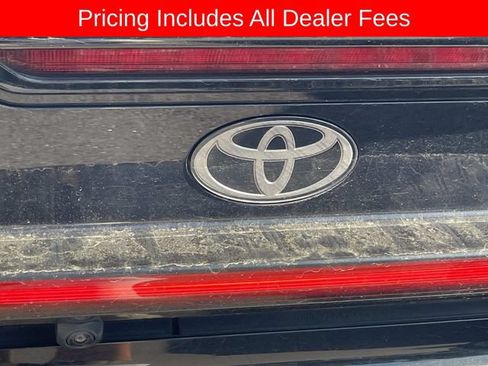 Used 2024 Toyota Prius LE FWD image 7