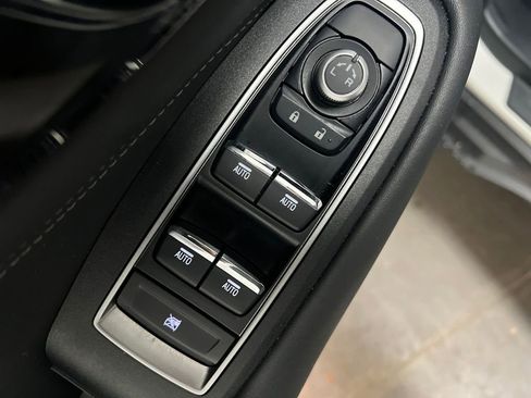 Used 2024 Subaru Outback Limited image 11