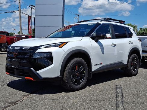 New 2026 Nissan Rogue SV w/ Rock Creek Premium Package AWD/4WD image 2