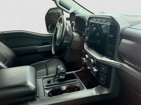 Used 2021 Ford F150 Lariat image 8
