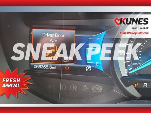Used 2020 Ford Edge Titanium w/ Class II Trailer Tow Package AWD/4WD image 5