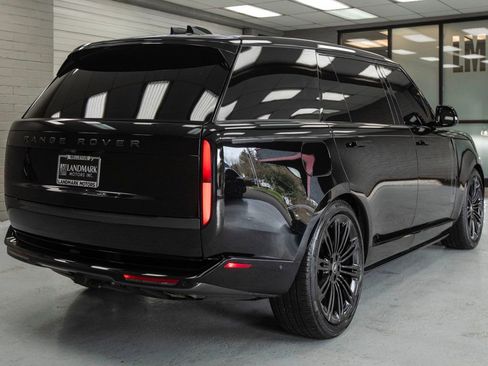 Used 2025 Land Rover Range Rover Long Wheelbase SE image 39