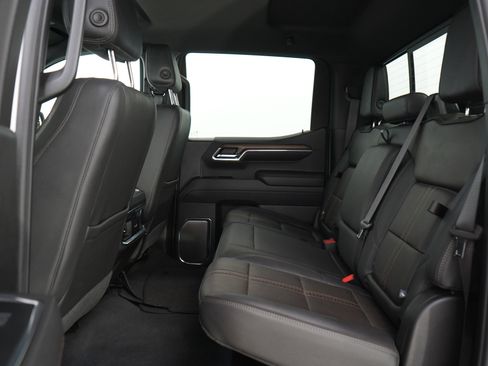 Used 2024 Chevrolet Silverado 1500 High Country w/ Technology Package AWD/4WD image 17