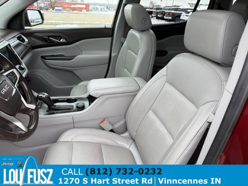 Used 2018 GMC Acadia SLT image 18