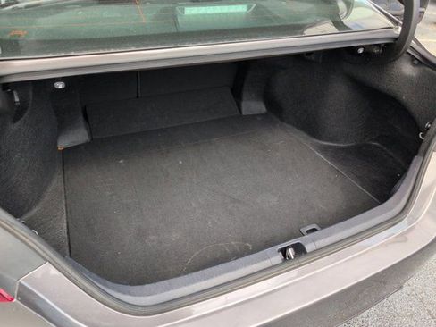 Used 2024 Toyota Camry SE image 28