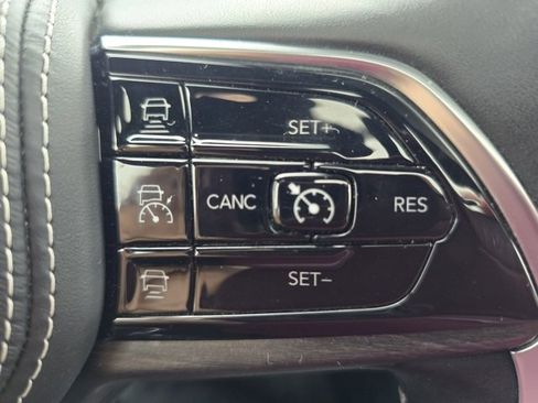 Used 2021 Jeep Grand Cherokee L Overland w/ Luxury Tech Group IV image 11