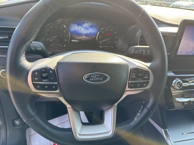 Used 2023 Ford Explorer Limited AWD/4WD image 13