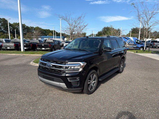 Used 2024 Ford Expedition Limited RWD image 11