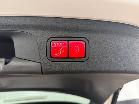 Used 2024 Mercedes-Benz GLE 450 4MATIC image 36