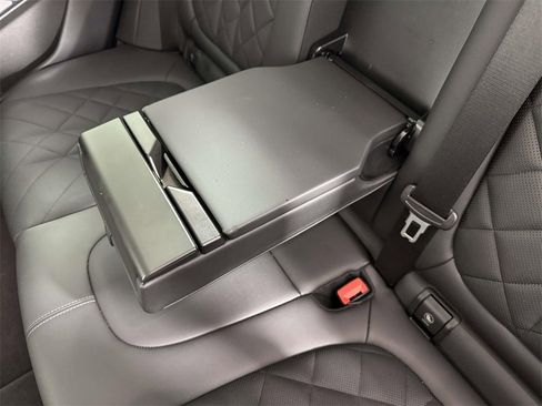 Used 2025 BMW X5 xDrive50e w/ Premium Package image 33